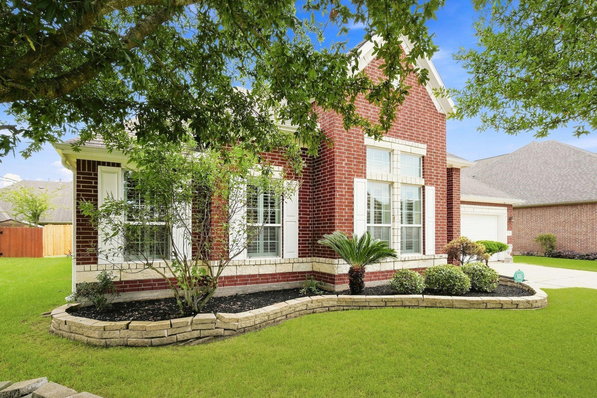 12418 Emerald Lane