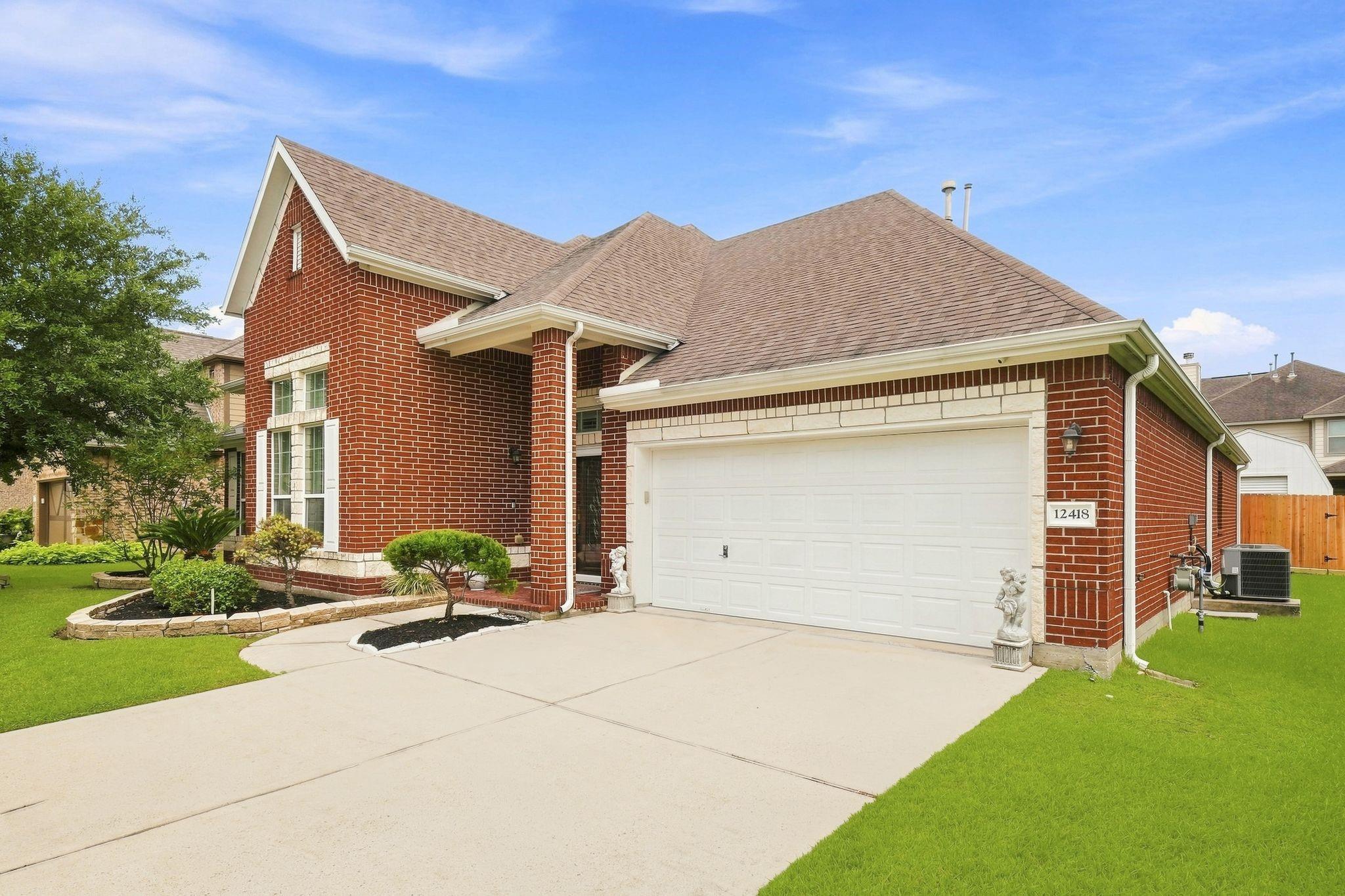 12418 Emerald Lane