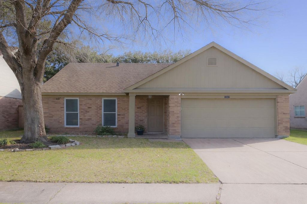 Photo of 13327 Bridgewalk Lane, Houston, TX 77041 (MLS # 89833971)