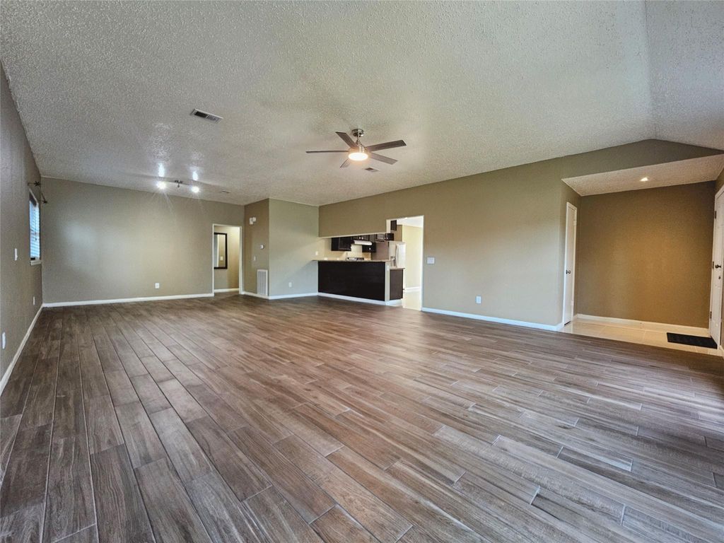 Photo of 13327 Bridgewalk Lane, Houston, TX 77041 (MLS # 89833971)