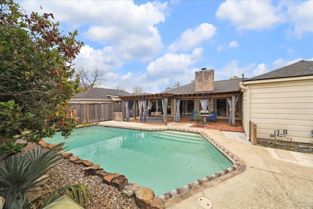 Photo of 1306 S Kirkwood Road, Houston, TX 77077 (MLS # 69916044)