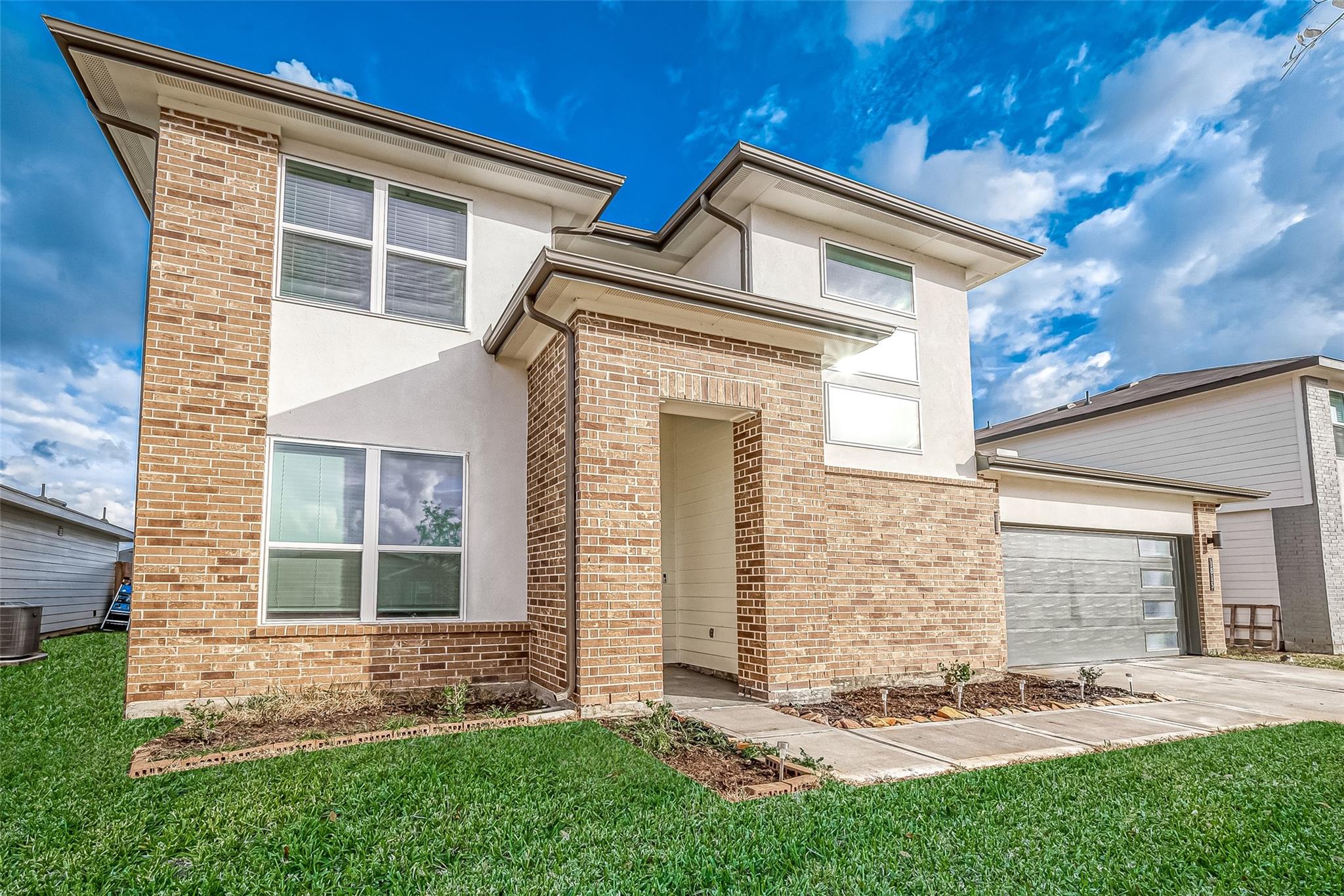 1815 Sandy Trail Lane