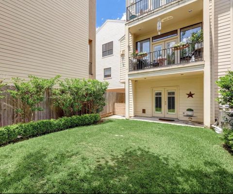 Homes For Rent - 5217 Lillian Street<br/> Houston, TX 77007