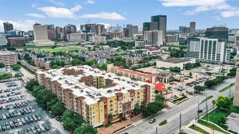 Photo of 1711 Old Spanish Trail #128, Houston, TX 77054 (MLS # 64500483)