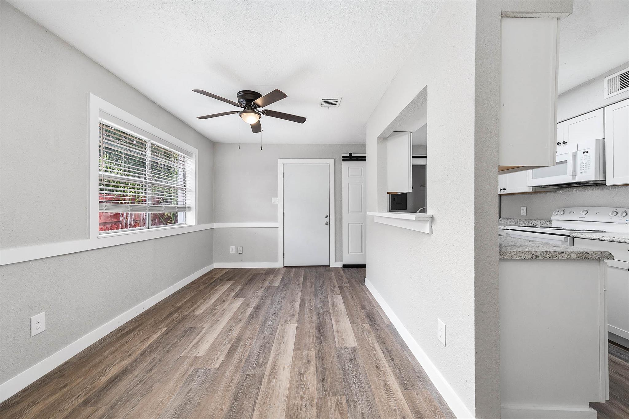 4618 & 4620 W Orange Street