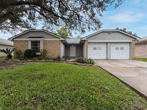 Photo of 6710 Renfro Drive, Richmond, TX 77469 (MLS # 86307484)