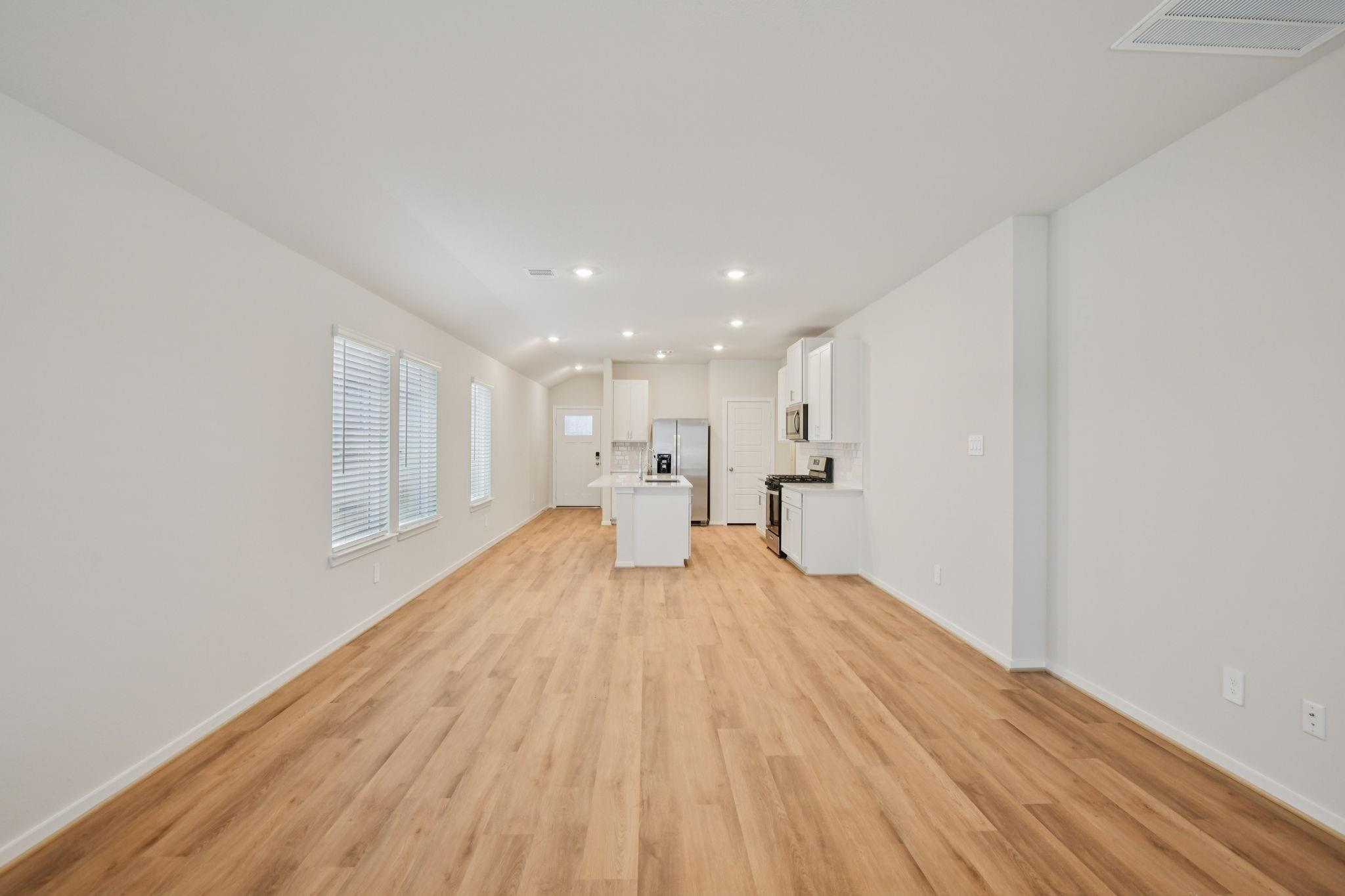 11414 Zenyatta Lane