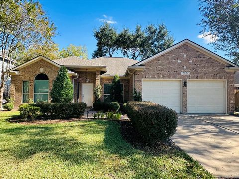 Photo of 12922 Mills Bend Street, Houston, TX 77070 (MLS # 86023221)