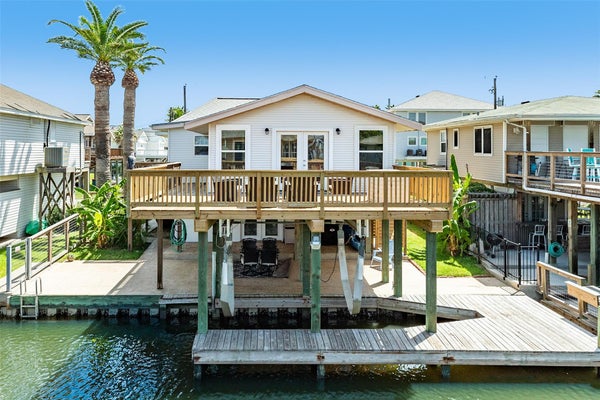 4421 PELICAN RD, JAMAICA BEACH, TX 77554 - Image 2ffa91395b6c5ba0af331f1bdb0815fb/1168087755