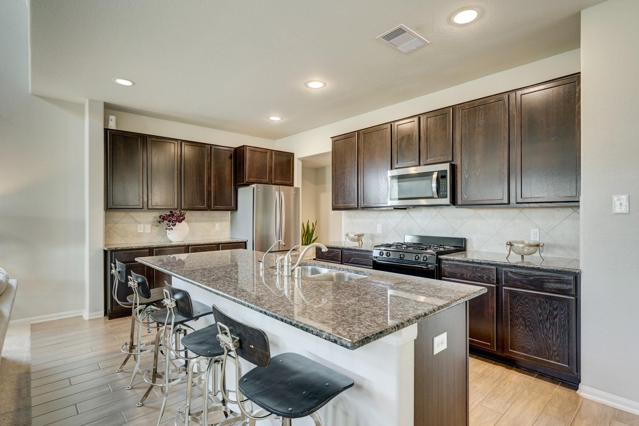 2125 Sand Lily Dr