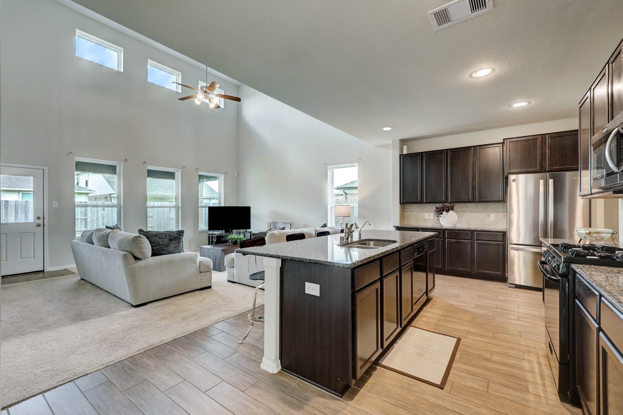 2125 Sand Lily Dr