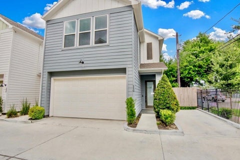 Photo of 11 Wellford Street #G, Houston, TX 77022 (MLS # 49126893)
