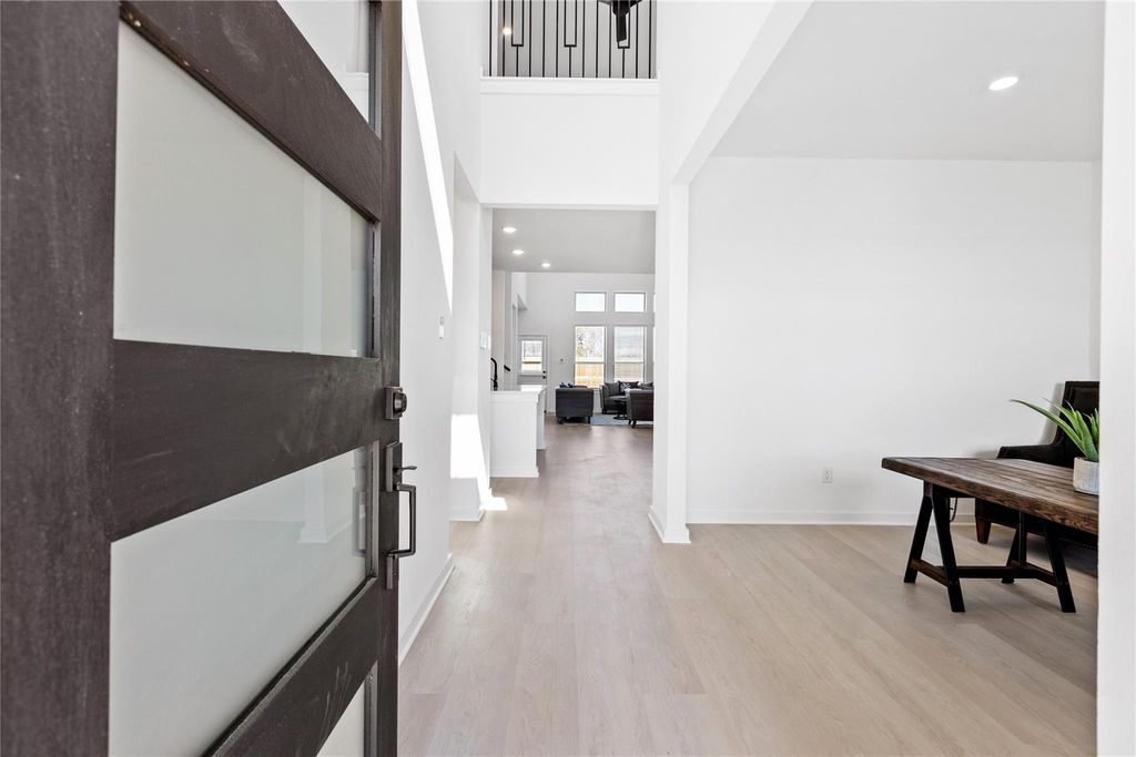 Photo of 404 Kendall Crest Drive, Alvin, TX 77511 (MLS # 811213)