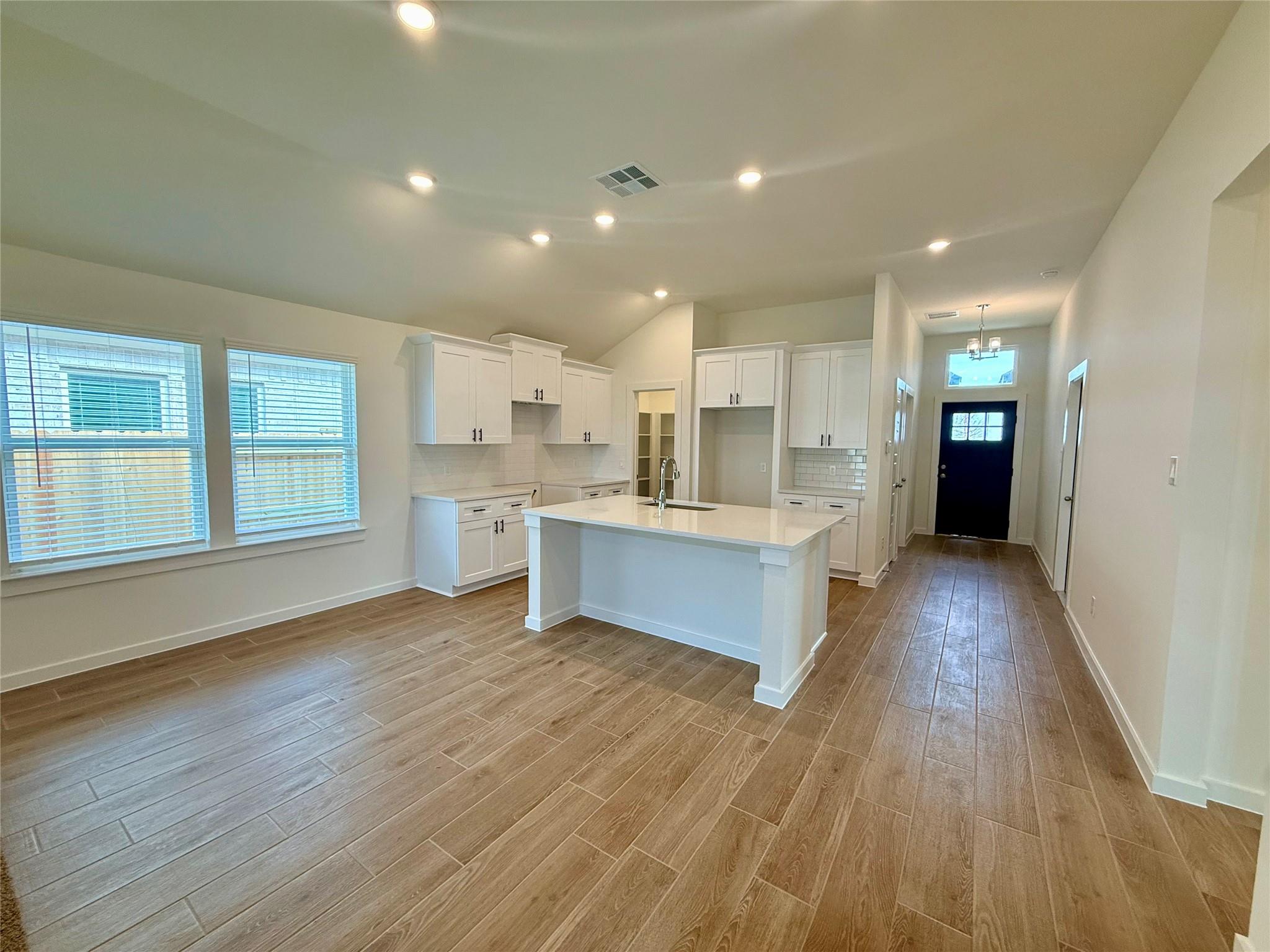 3210 Emerald Hills Dr