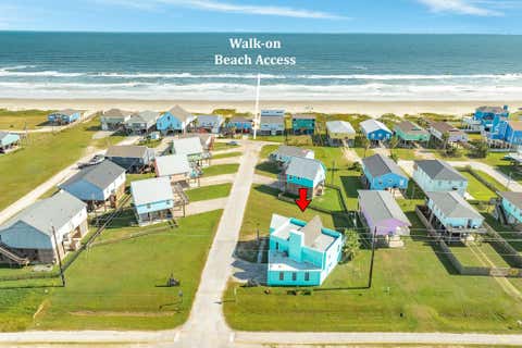 Photo of 131 Point Lafitte Court, Surfside Beach, TX 77541 (MLS # 55332275)