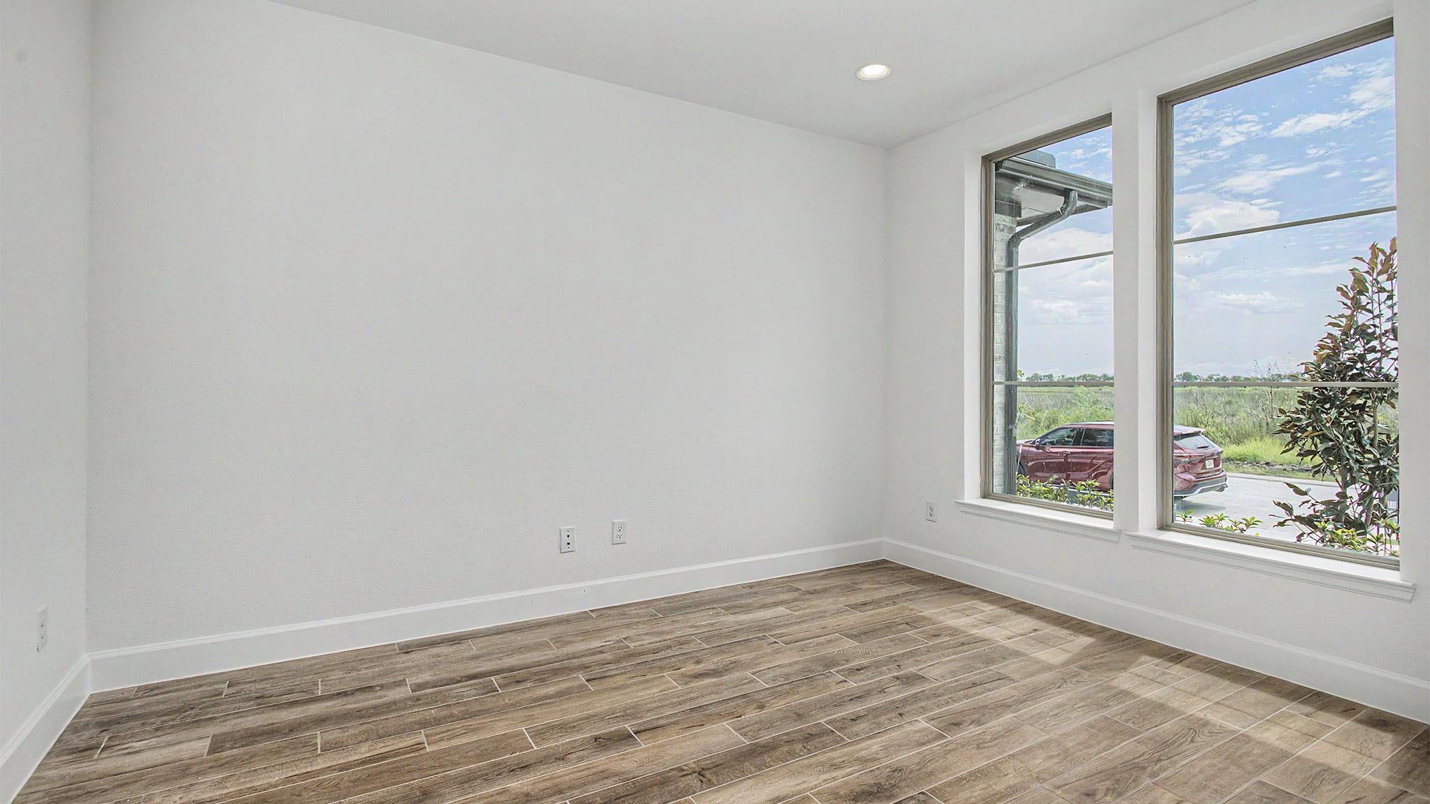4930 Sunrise Avenue