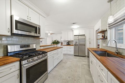 Photo of 7962 Cedel Drive, Houston, TX 77055 (MLS # 27923403)