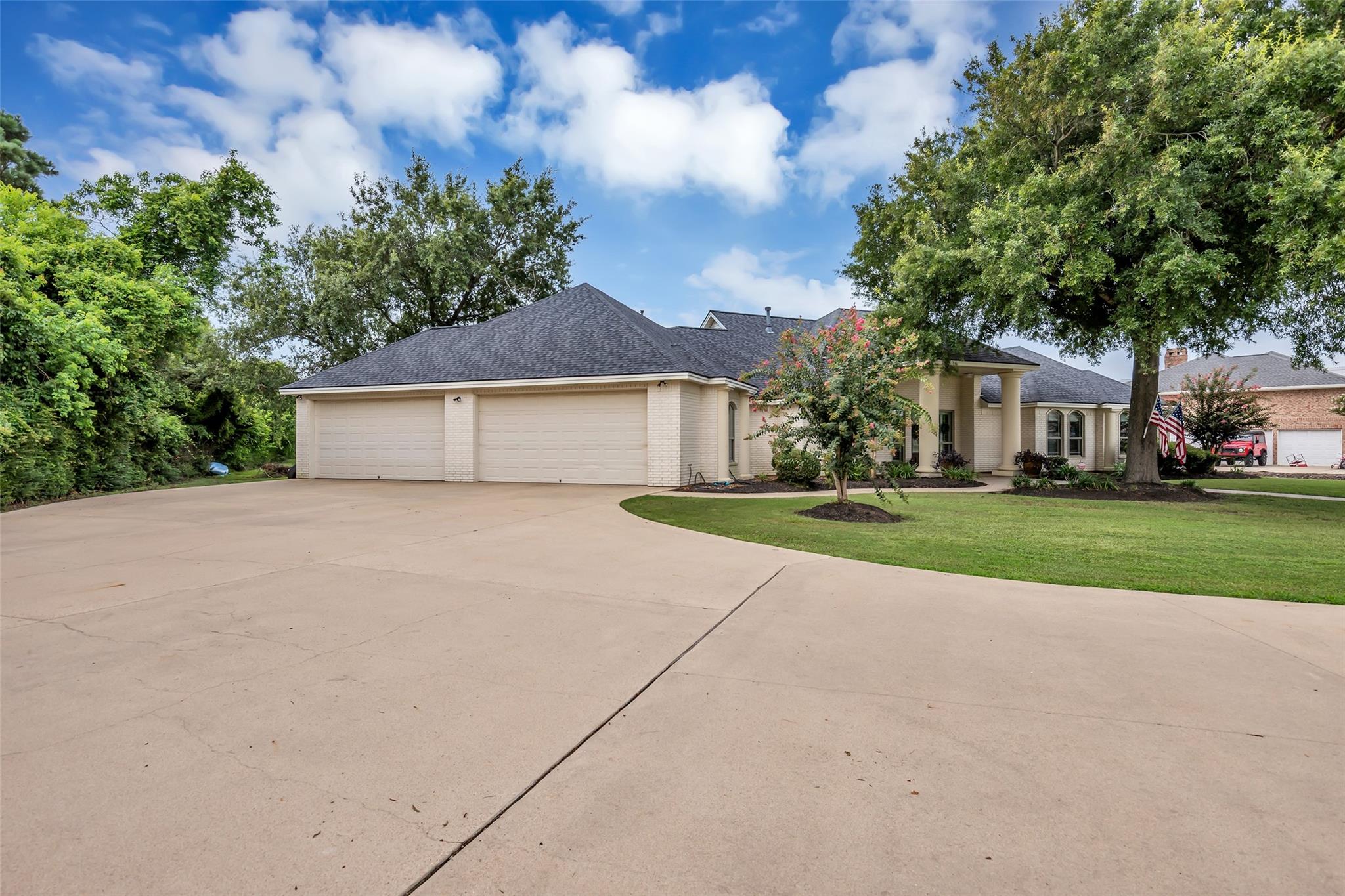6426 Dow Reef Drive