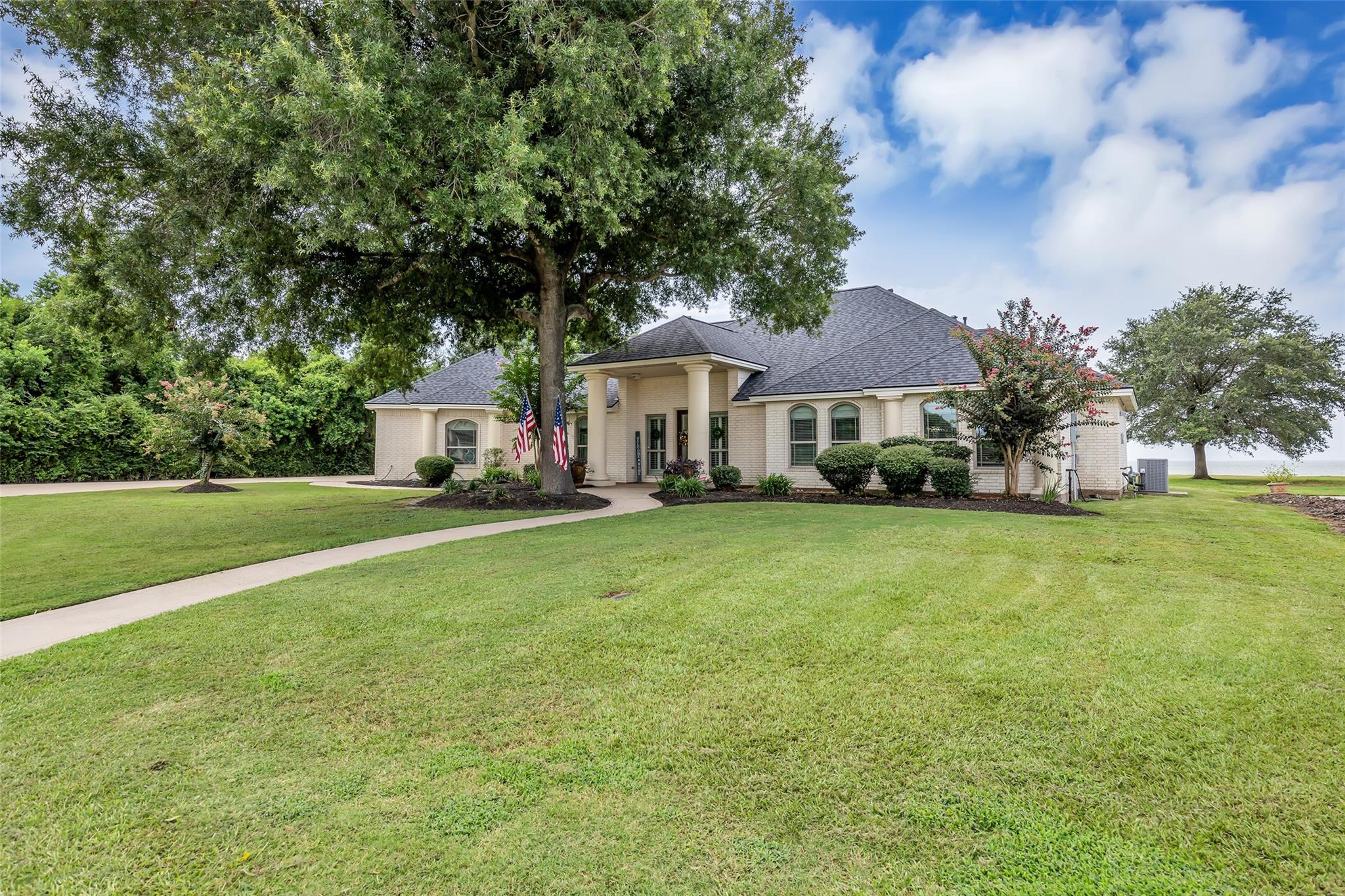 6426 Dow Reef Drive