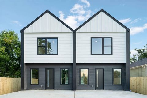 Photo of 4353 Aledo Street #B, Houston, TX 77051 (MLS # 69758539)