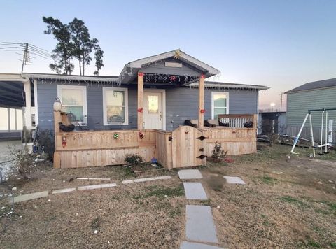 Photo of 570 County Road 5102j, Cleveland, TX 77327 (MLS # 74319255)