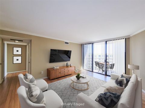 Photo of 3525 Sage Road #1007, Houston, TX 77056 (MLS # 30123103)
