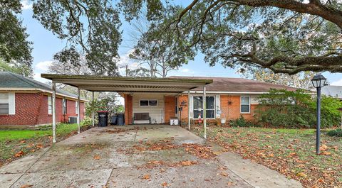 204 Chandler Drive Baytown TX 77521