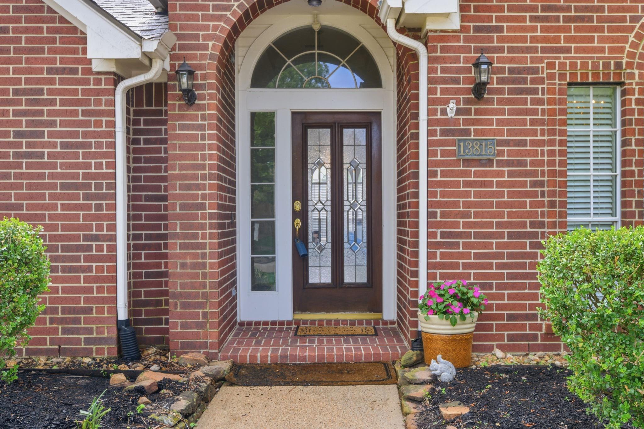 13815 Wetherfield Lane