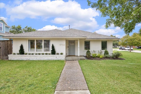 Photo of 3702 Linkwood Drive, Houston, TX 77025 (MLS # 49278088)