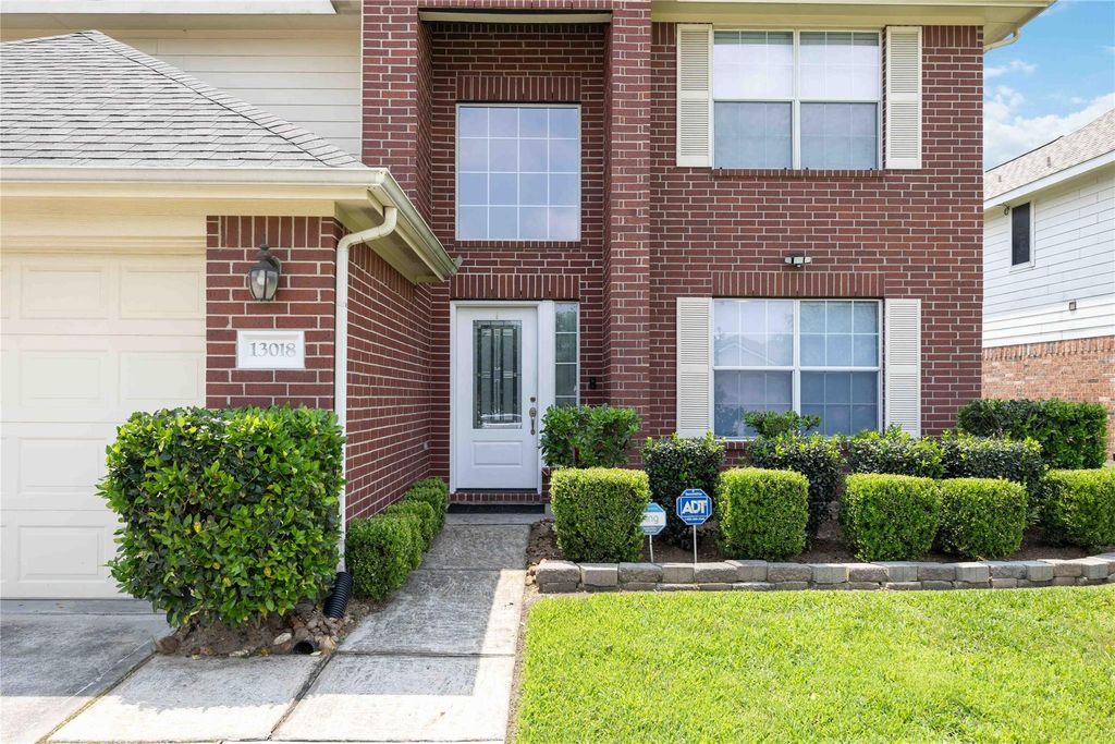 Photo of 13018 Terrace Run Lane, Houston, TX 77044 (MLS # 44094476)