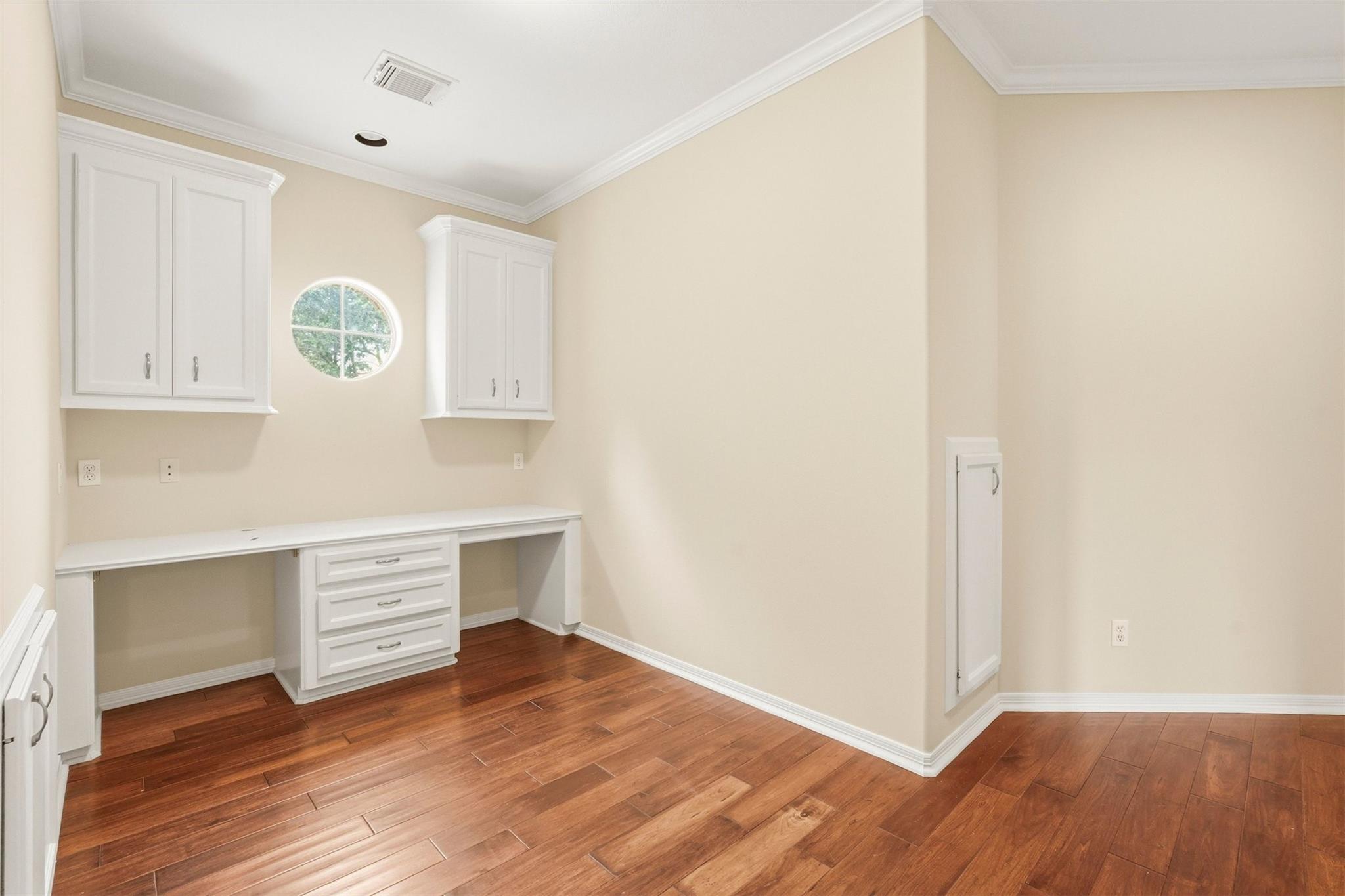 Sugar Land, Texas, 77479, United States, 5 Bedrooms Bedrooms, ,5 BathroomsBathrooms,Residential,Active,2044557