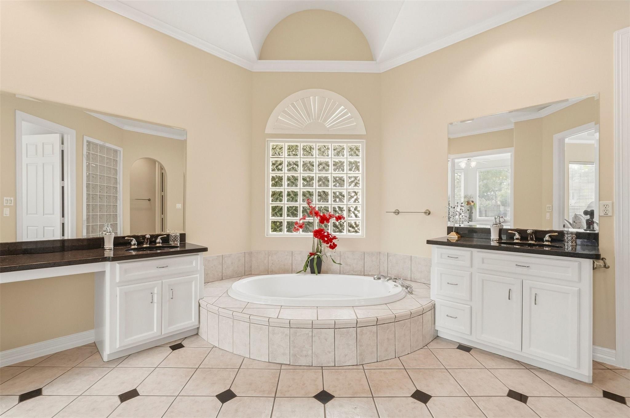 Sugar Land, Texas, 77479, United States, 5 Bedrooms Bedrooms, ,5 BathroomsBathrooms,Residential,Active,2044557