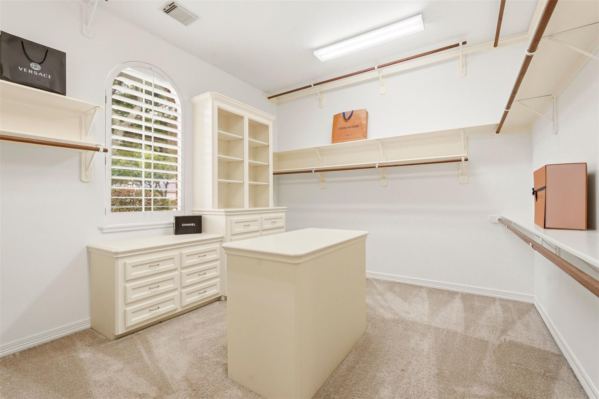 Sugar Land, Texas, 77479, United States, 5 Bedrooms Bedrooms, ,5 BathroomsBathrooms,Residential,Active,2044557