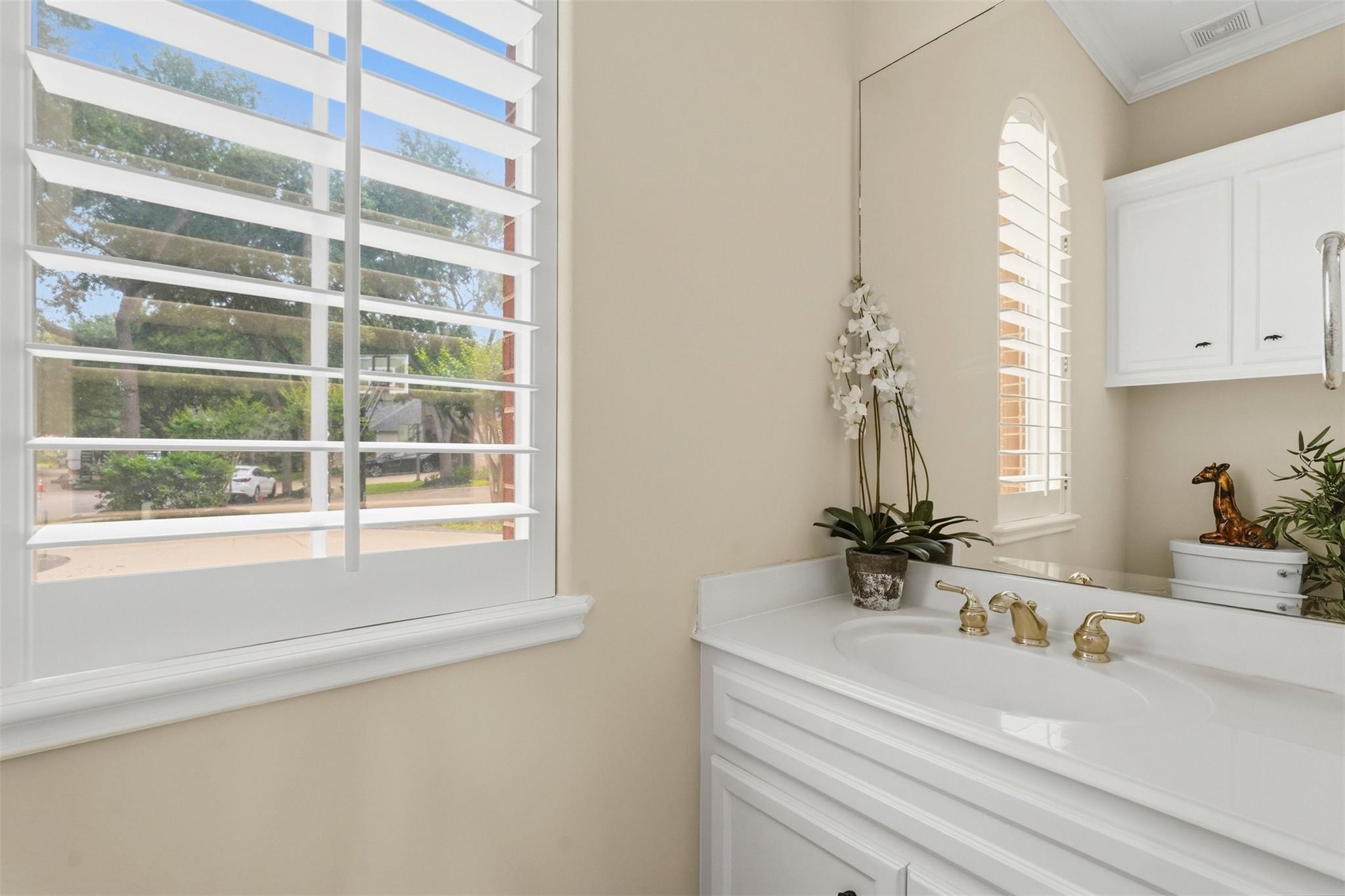 Sugar Land, Texas, 77479, United States, 5 Bedrooms Bedrooms, ,5 BathroomsBathrooms,Residential,Active,2044557