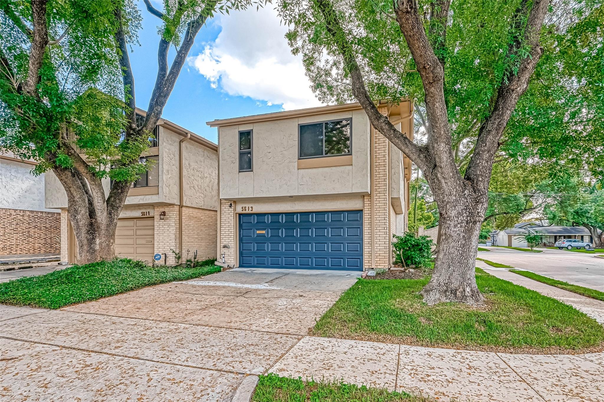 5613 Saint Paul Street