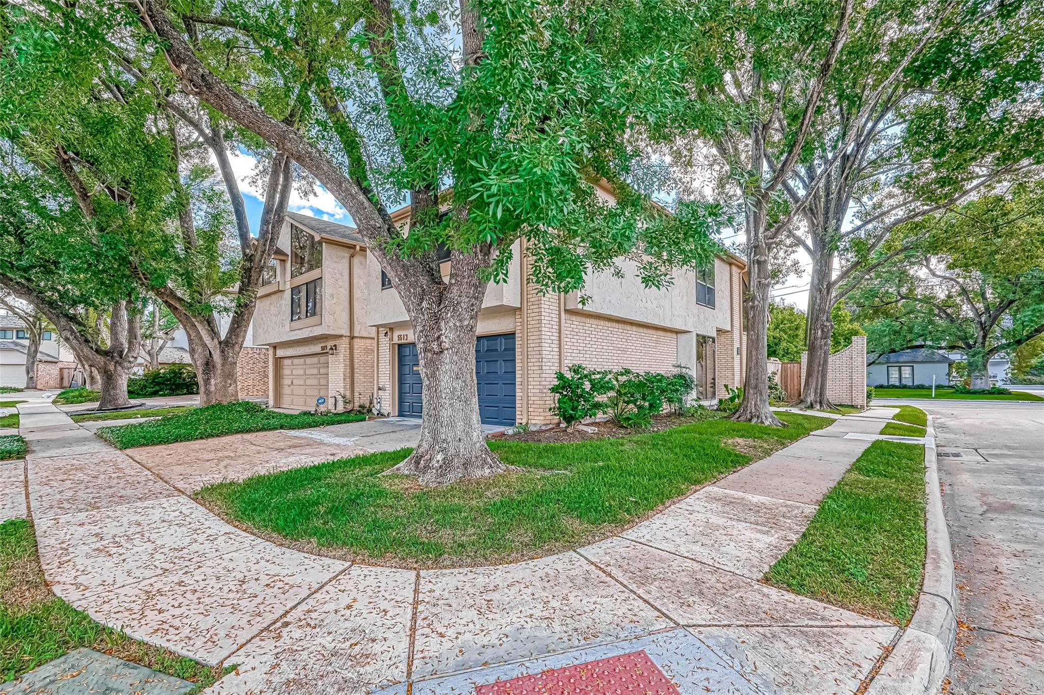 5613 Saint Paul Street