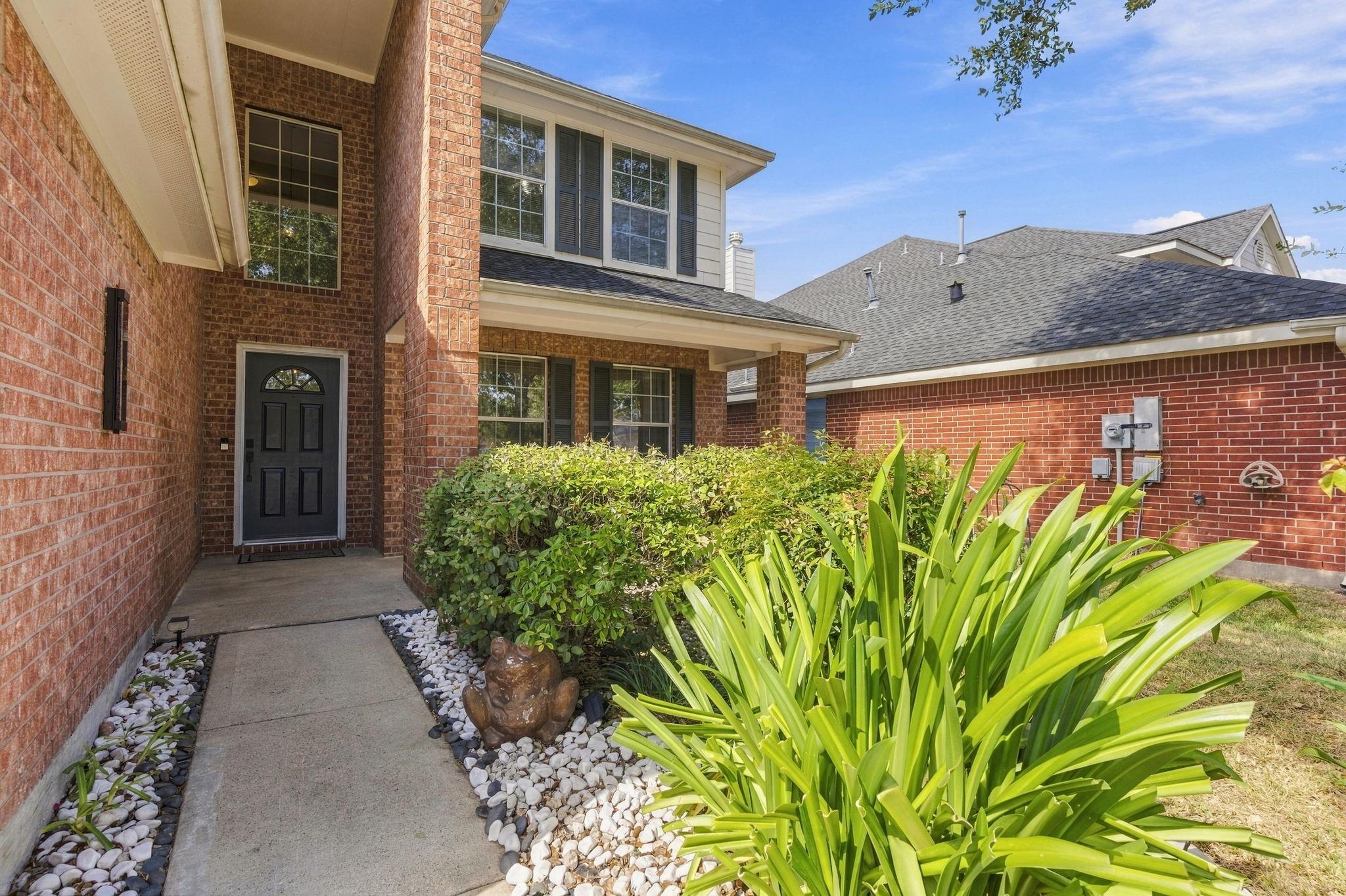 2802 White Sands Drive