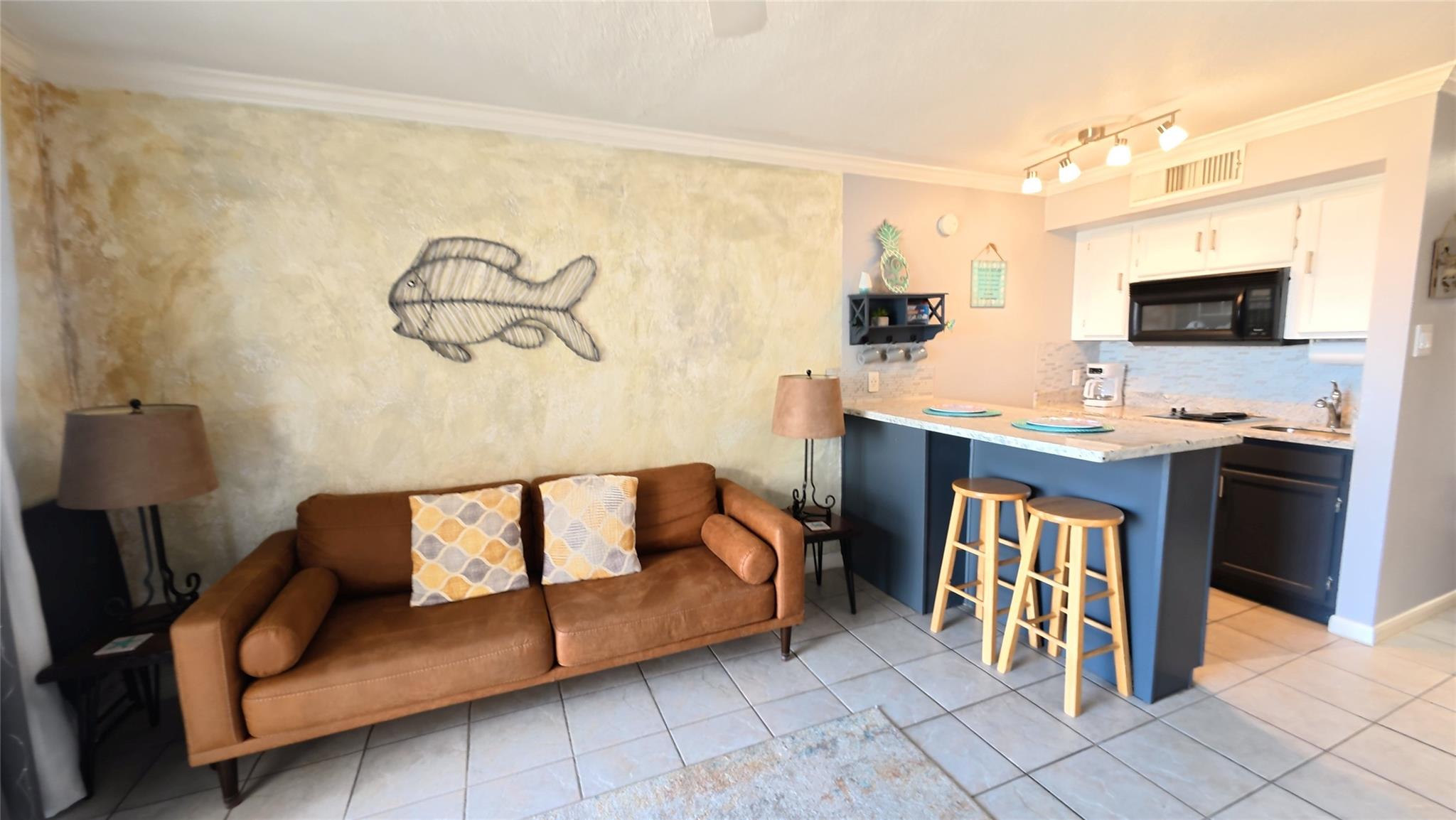 6300 Seawall Boulevard 9315