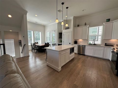 Tiny photo for 2714 Nagle Street, Houston, TX 77004 (MLS # 46512929)