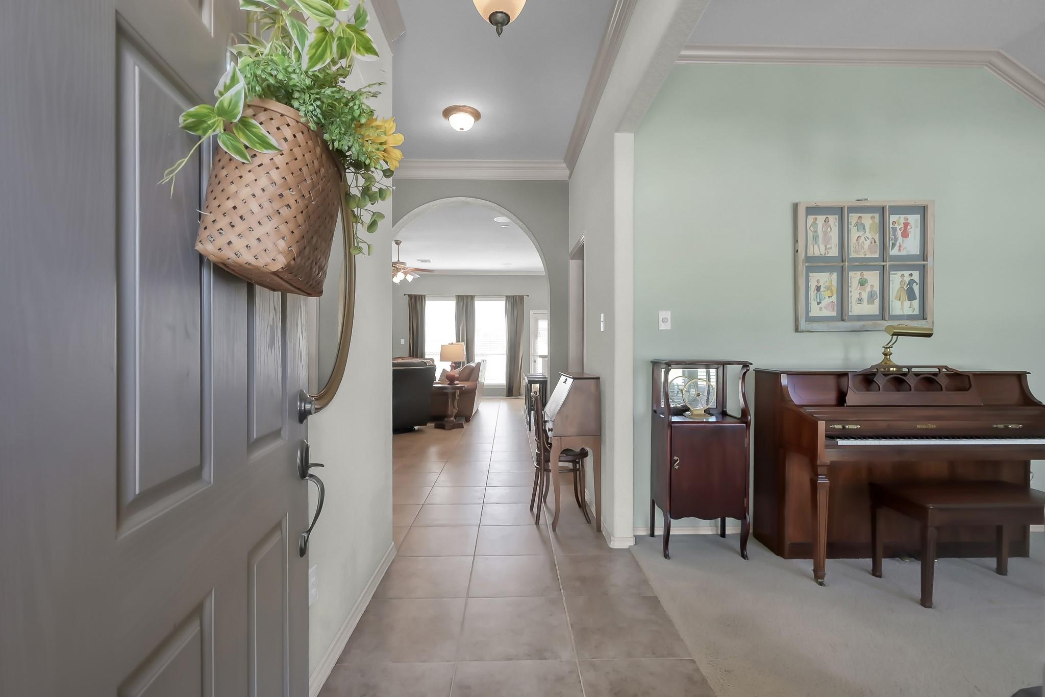 2318 Caroline Park Lane