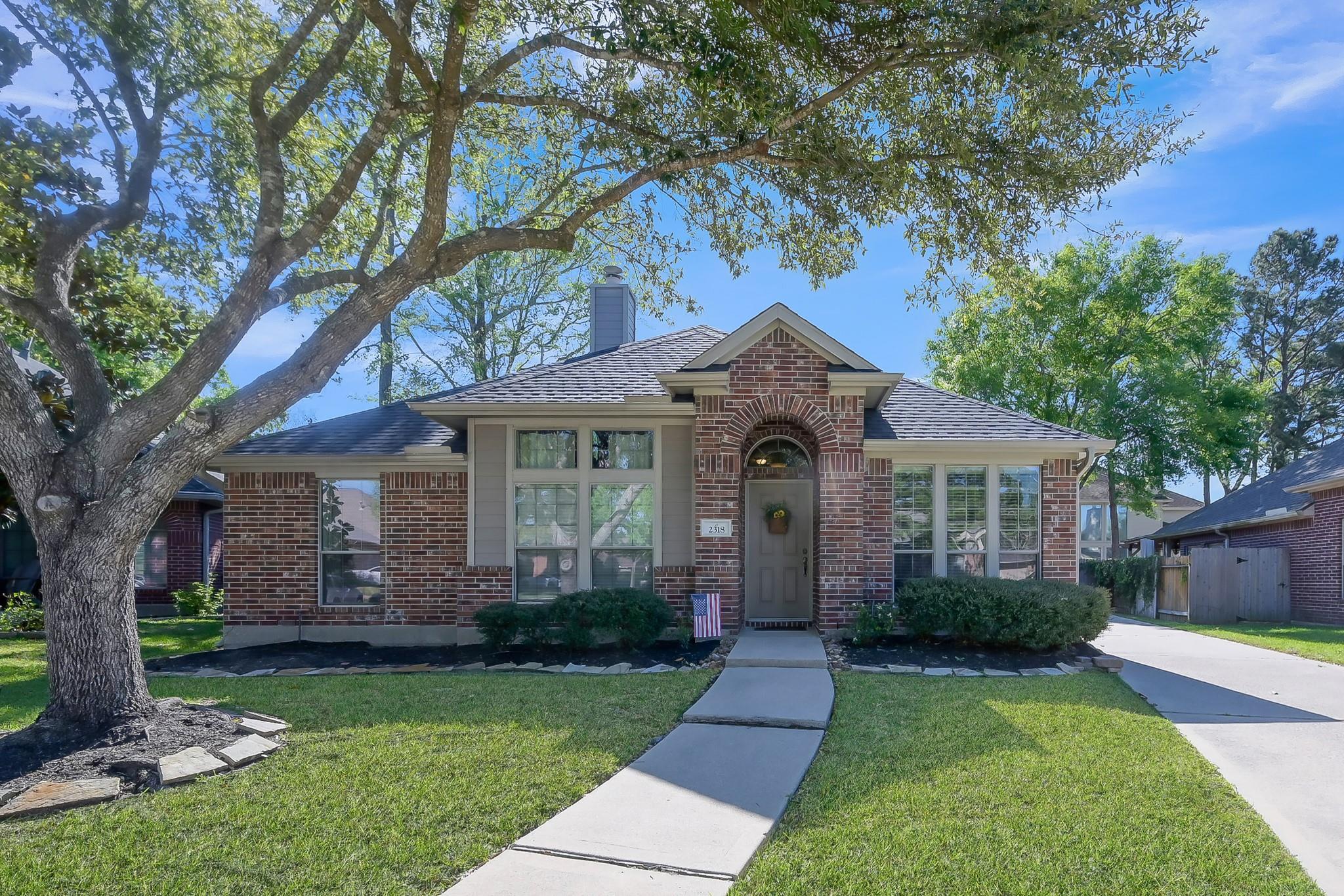 2318 Caroline Park Lane