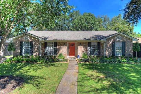 Photo of 14026 Saint Marys Lane, Houston, TX 77079 (MLS # 85673701)