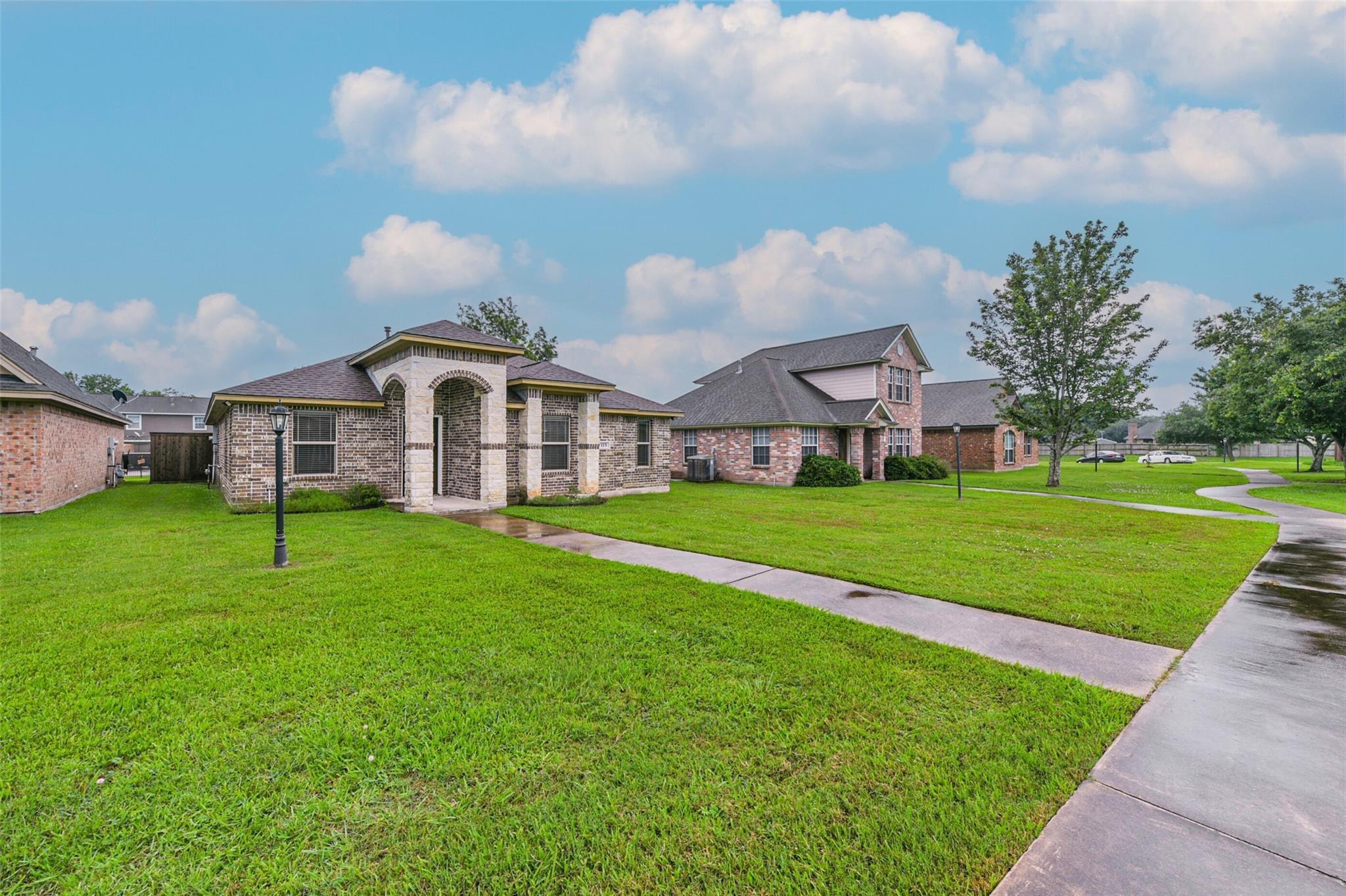115 Silverbell Circle