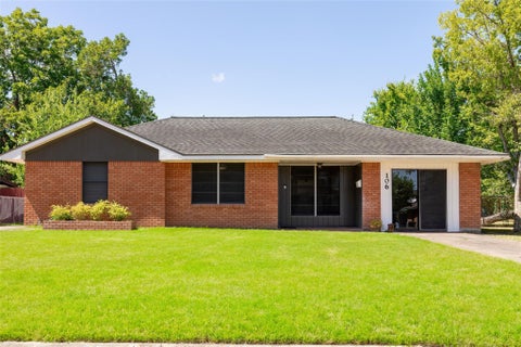 Photo of 106 Mimosa St St, Lake Jackson, TX 77566 (MLS # 7301252)