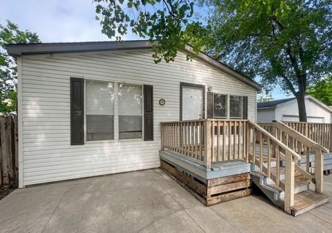 Photo of 11003 Pine Desert Lane, Houston, TX 77088 (MLS # 96614559)