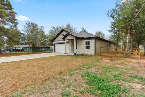 Photo of 708 Azalea Street, Waller, TX 77484 (MLS # 70761063)
