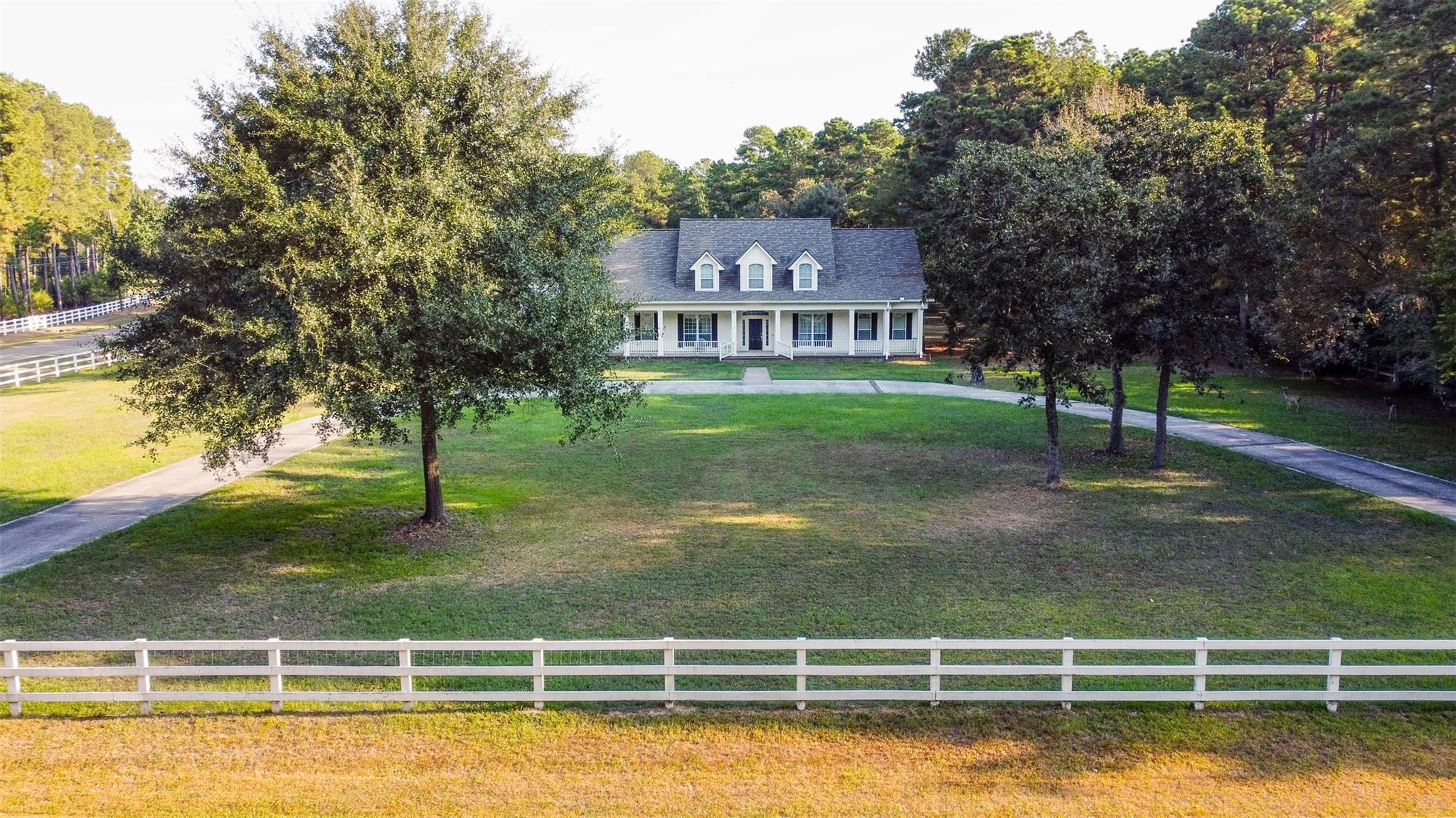 20002 Country Lake Drive