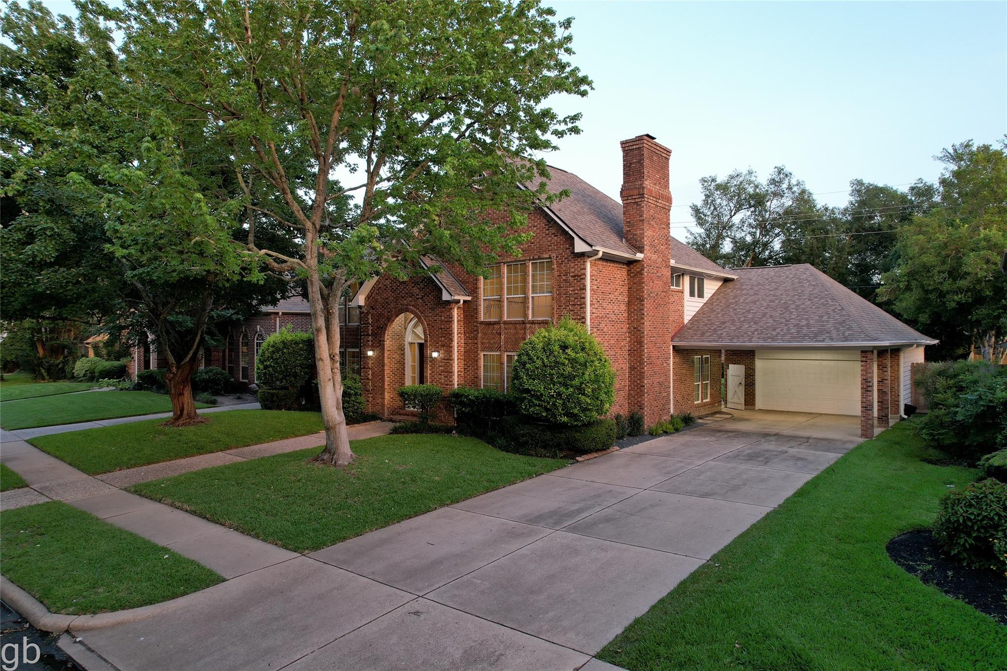 2918 Deer Creek Drive