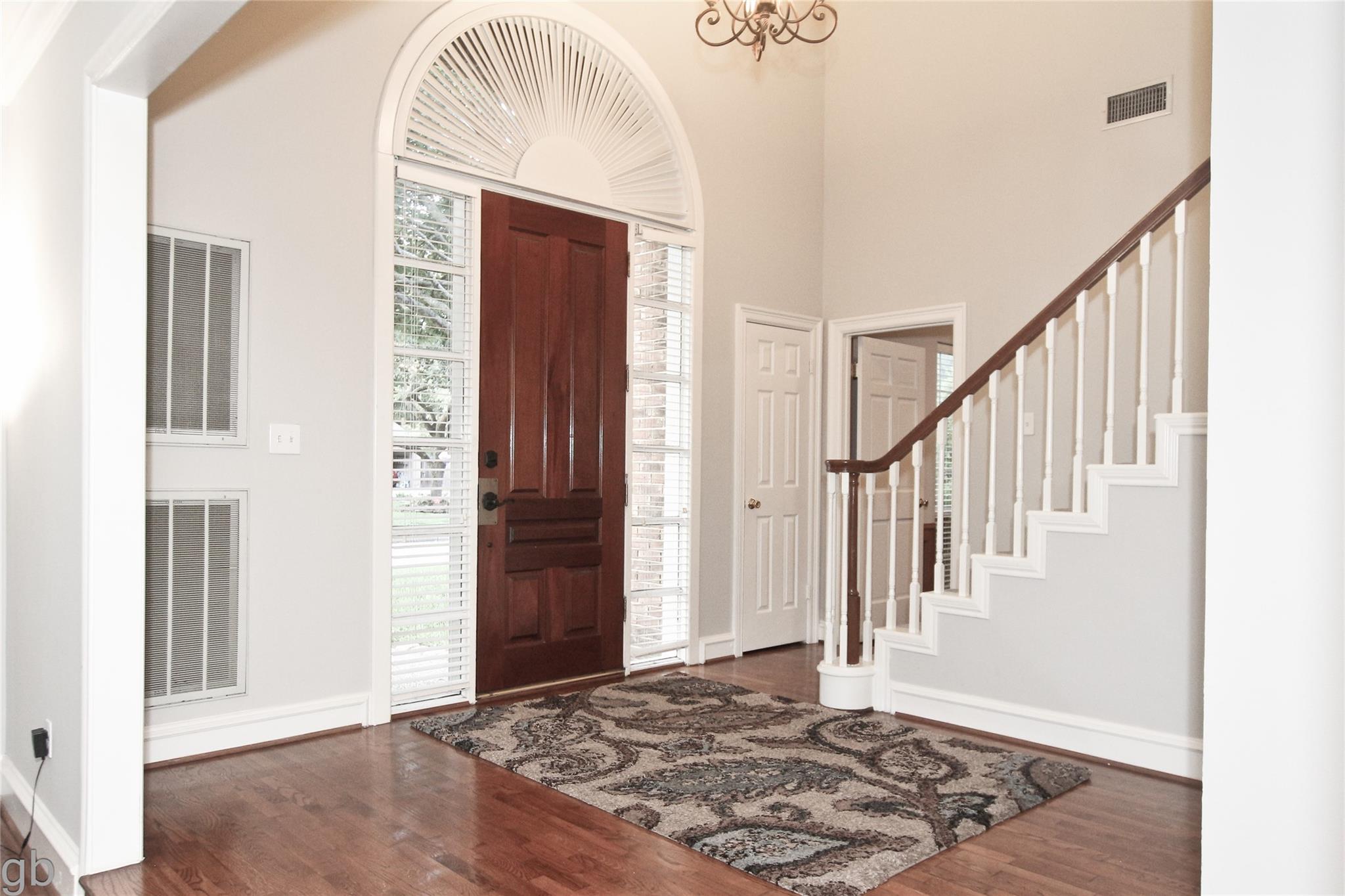 2918 Deer Creek Drive