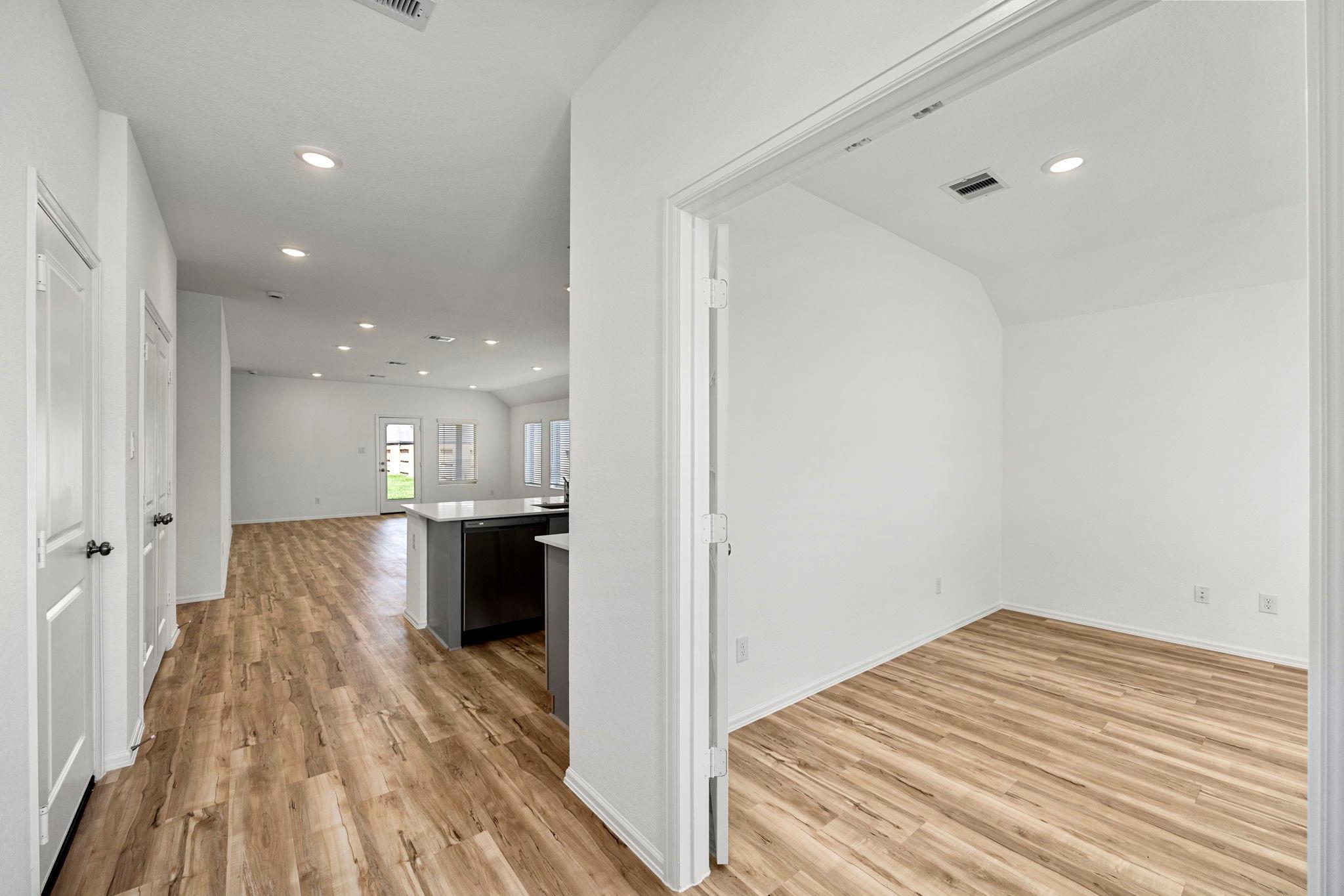 7339 Bartoncliff Drive